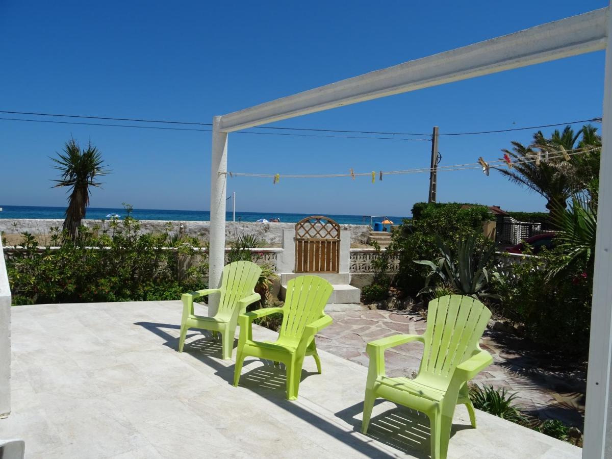 Villa At Seafront With Private Garden-655 Дения Екстериор снимка