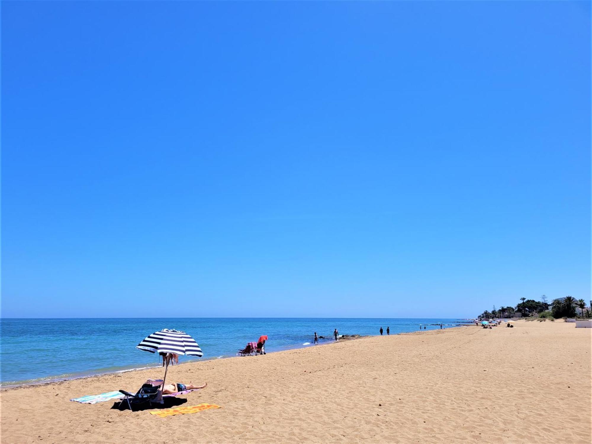 Villa At Seafront With Private Garden-655 Дения Екстериор снимка